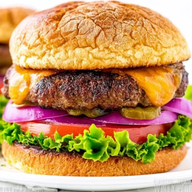 Delicious homemade juicy burger served with fresh toppings