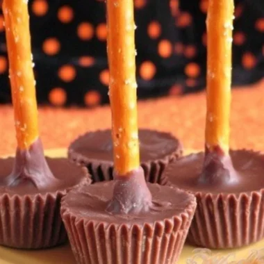 Halloween party ideas with Hocus Pocus themes, snacks, and decorations.